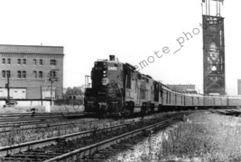 Norfolk and Western N&amp;W 3489 EMD GP9 Chicago ILL Photo 1967 - $14.95