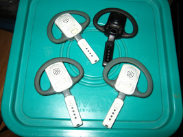 4 WH01 Xbox 360 Wireless Headsets with Charging Cables Weak Batteries - $8.00