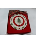 Spode Christmas Tree Wreath Fine White Porcelain Ornament 2000 3.25&quot; - $18.66 CAD