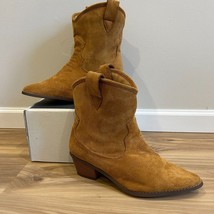 FRENCH CONNECTION Vegan Suede Slouchy Bootie Carrie Great Condition Size 9M - $24.75