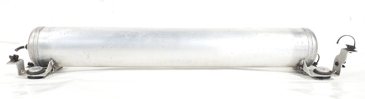 2018 Maserati Levante OEM 6700375210 Front And Rear Air Reservoir Item image 8