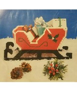 MARY MAXIM CHRISTMAS SLEIGH Plastic Canvas Needlepoint Kit #027160 Vinta... - £11.72 GBP