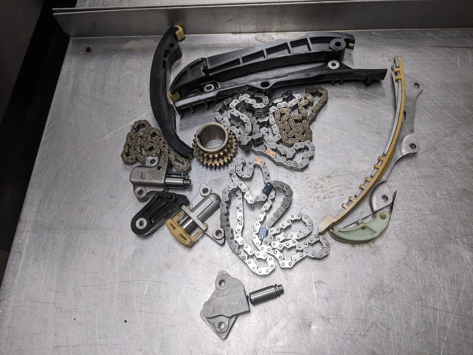 Timing Chain Set With Guides For 15-17 Chrysler  200  3.6 - $83.11
