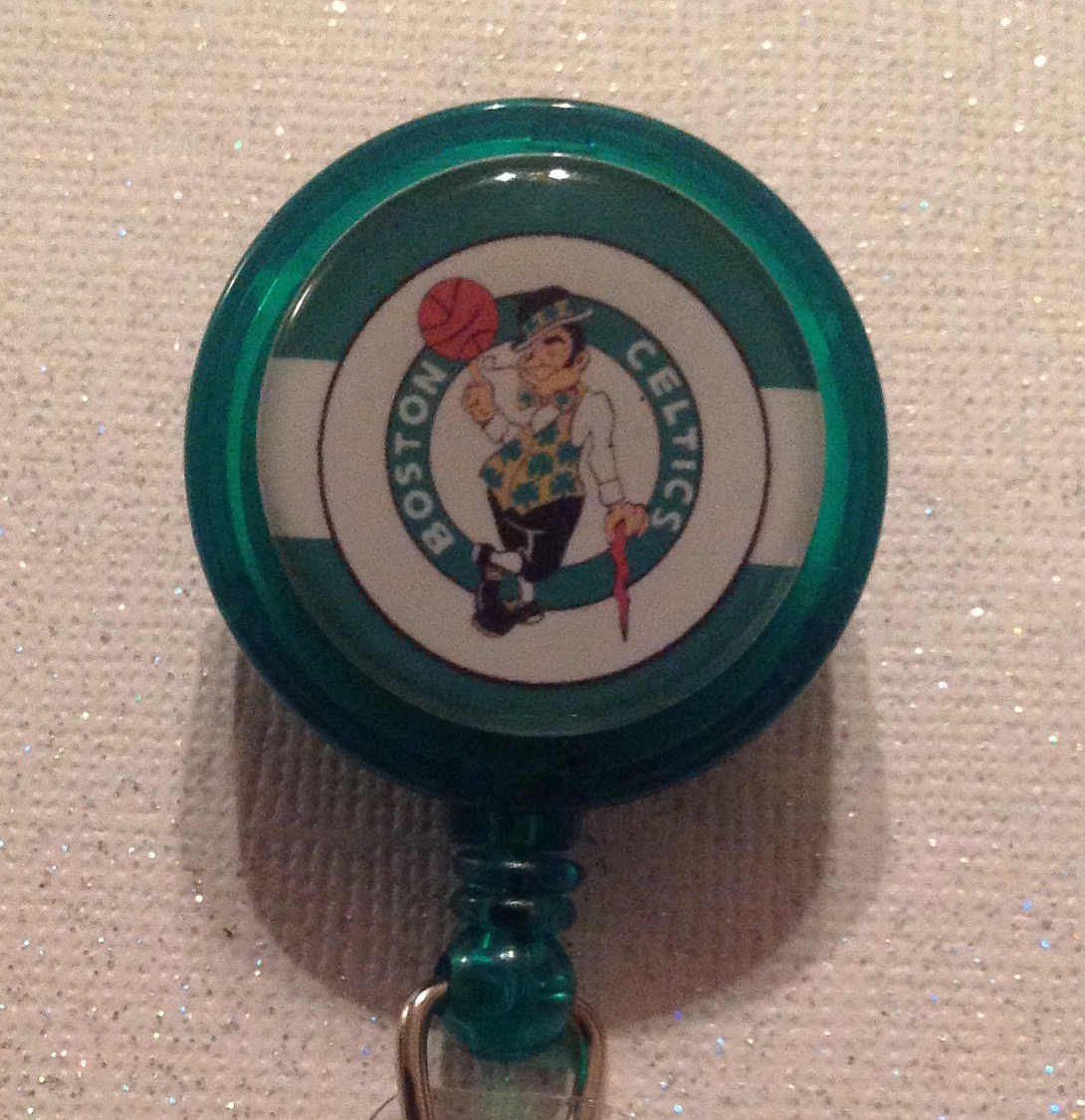 Nba Boston Celtics Badge Reel Id Holder Green Alligator Clip Handmade New - $8.99