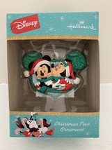 Disney Hallmark Mickey and Minnie Kissing Christmas Tree Ornament - £17.07 GBP