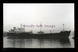 c5298 - UK - Uskport SS Co. Cargo Ship - Uskport, on tow in harbour - photograph - £1.99 GBP