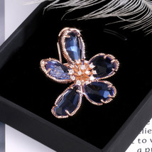 Luxury Large Flower Women&#39;s Earrings High-Grade Generous Earrings Silver Needle  - £7.98 GBP