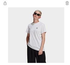 Medium Adidas Women&#39;s Originals Adicolor Classics Loose T-Shirt in White - $24.74