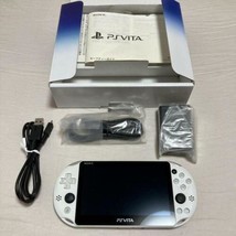 Sony Playstation Ps Vita Slim Blanc PCH-2000 ZA12 W / Boîte Bon État - £169.99 GBP