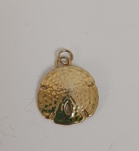 Goldtone Silver Dollar Pendant  1&quot; Unmarked - $134.70 MXN