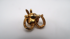 Vintage 2cm Gold Lucky Horse Shoe Lapel Pin BB11 - £6.37 GBP