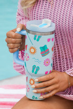 Light Blue Beach Day Fun Pattern Cup with Handle 40oz - $517.04 MXN