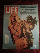 Life December 11 1970 Gunilla Knutson Organic Food Yukio Mishima Teddy Bears ++ - £6.02 GBP
