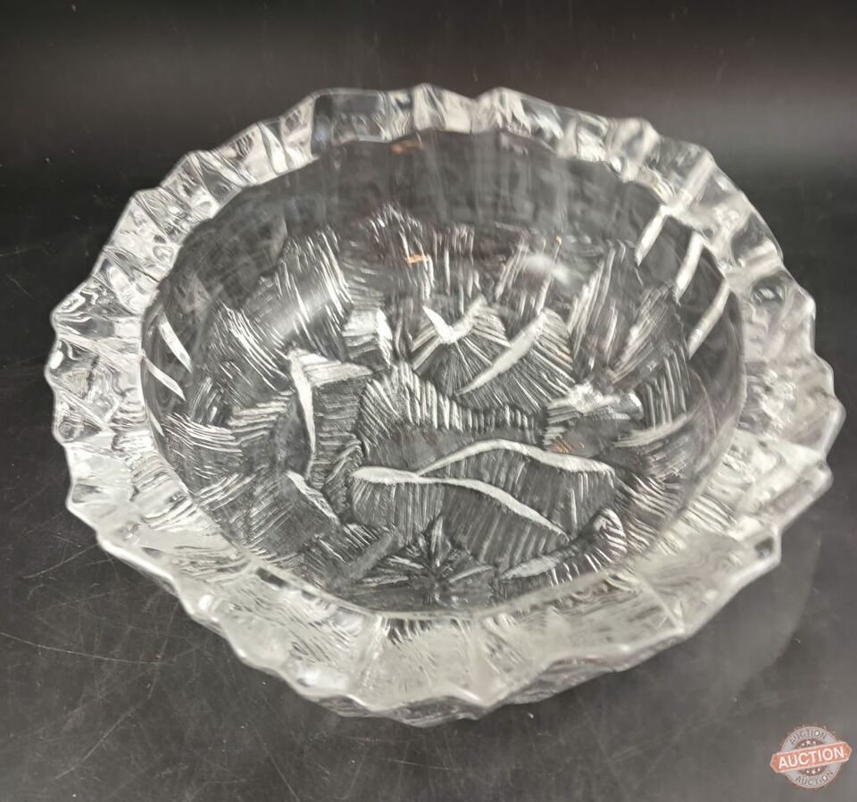 Hoya Crystal Japan &#39;Iceberg&#39; Round Bowl, 3 lb, 7.5&quot; dia. x 2.5&quot;, c.1970&#39;s - $18.00
