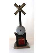 Vtg 1950&#39;s MARX MAR LINES Model Railroad Crossing STOP Sign w/ Bell - $372.93 MXN