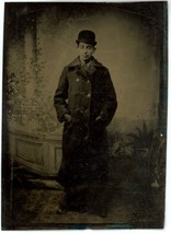 Circa 1800&#39;S Antique Tintype Of Genltleman In Long Winter Coat And Bowler Hat - £13.29 GBP