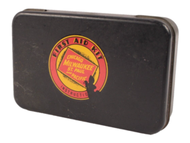 Antique Tin Chicago Milwaukee St Paul and Pacific Railroad First Aid Empty - £22.09 GBP