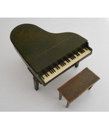 Dollhouse Renwal Piano and Bench vintage No. L74 L75 - $191.82 MXN