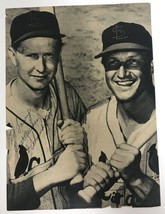 Red Schoendiesnt (d. 2018) Autographed Vintage 8.5x11 Magazine Photo - S... - $276.42 MXN
