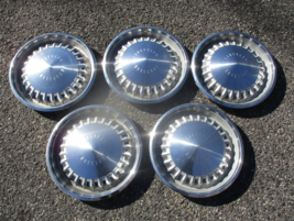 Lot of 5 genuine 1969 Chrysler Newport 15 inch hubcaps wheel covers - $93.15