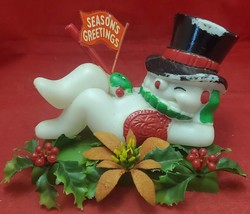 VTG Plastic Snowman In Top Hat Laying Down Season&#39;s Greetings Poinsetta - £7.86 GBP