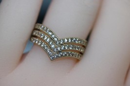 14K Yellow Gold Chevron Design Ring with Cubic Zirconias Size 7.25 - $186.65