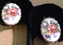 Vintage Mid Century 1940s Hand Painted Ceramic Stone Cabochons Floral Blooming F - £33.60 GBP