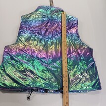 Almost Famous RN#52469 Women’s Iridescent Rainbow Zip Quilted Vest Size Medium image 8