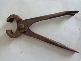 Vintage Pair of 6 Inch Nippers with Pry &amp; Screwdriver End (#2517) - £20.17 GBP