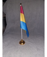 14x21cm 5.5x8.25 inch Pansexual Pride Desk Flag With Stand - £6.25 GBP