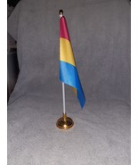 14x21cm 5.5x8.25 inch Pansexual Pride Desk Flag With Stand - $10.96 CAD