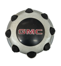 GMC SIERRA 2500HD/3500HD SILVER 8 LUG CENTER CAP P/N 15052379 OEM USED G... - $29.69