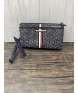 Tommy Hilfiger Two Zipper Pocket Women’s Wallet - $88 MSRP - €38,35 EUR