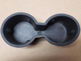 OEM 2014-2020 Chevy Impala Center Floor Console Cup Holder Rubber Insert... - $279.15 MXN