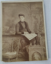 Vintage Cabinet Card Woman Reading Paper by Urlin&#39;s in Columbus, Ohio - £14.20 GBP