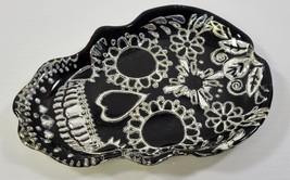 MS) Black and Silver Leaf Glass Skull Tray Candy Dish Trinket Plate 8.5&quot;... - £9.46 GBP