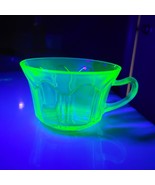 Rare Anchor Hocking &quot;Knife and Fork&quot; Uranium Vaseline Glow Glass Coffee ... - £7.90 GBP