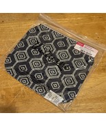 Thirty One 31 Bags Studio One Flap AB96 Dotty Hexagon Blue Cream Flap Zi... - $17.58 CAD