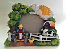 Vintage 3-D 3.5&quot; x 5&quot; Farm Scene Picture Frame Tractor Cows Ducks Sun - £15.72 GBP