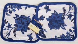 2 Same Printed Kitchen Pot Holders (7&quot; X 7&#39;) Blue Flowers On White,Blue Back, Gr - £6.35 GBP