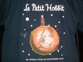 Tee Fury Hobbit Youth Medium &quot;Le Petit Hobbit&quot; Frodo Little Prince Mash Up Navy - £9.84 GBP