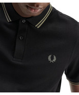Fred Perry Men&#39;s Short Sleeve Waffle Stitch Knitted Polo Shirt K8555 Sil... - $121.14 CAD