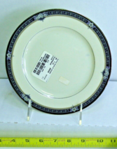 Mikasa Grand Ivory  L2853 Gothic Rose 7 1/2&quot; Salad Plate - £5.52 GBP