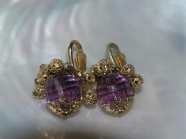Vintage Light Purple Faceted Plastic Bead w Ornate Hollow Goldtone Balls Dangle - £6.72 GBP