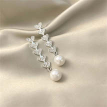 Cubic Zirconia &amp; Pearl Silver-Plated Linked Heart Drop Earrings - £10.38 GBP