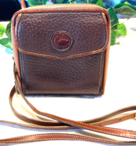Dooney Bourke Vintage AWL Leather Zip Along Wallet Crossbody Belt Bag Taupe - $1,286.20 MXN