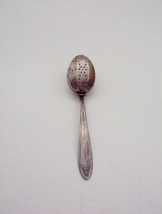 Vintage Simeon L &amp; George H Rogers Company A1 Silverplate Tea Infuser Strainer - £5.58 GBP