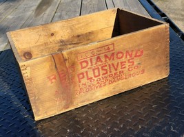 Vintage Red Diamond Explosives Wood Dynamite Box  Cleveland Ohio - £100.22 GBP