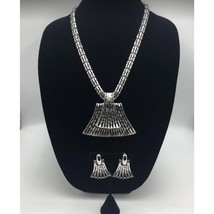 Vintage Monet Womens Silver Tone Chunky Link Statement Necklace Clip Earring Set - £59.17 GBP