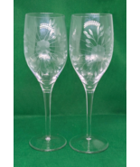 Romanian Etched Flower Floral Burst Wine Glasses Drinkware Lot Of 2 - $13.44 CAD